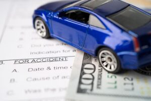 cuánto cuesta una póliza de seguro de auto en Guatemala